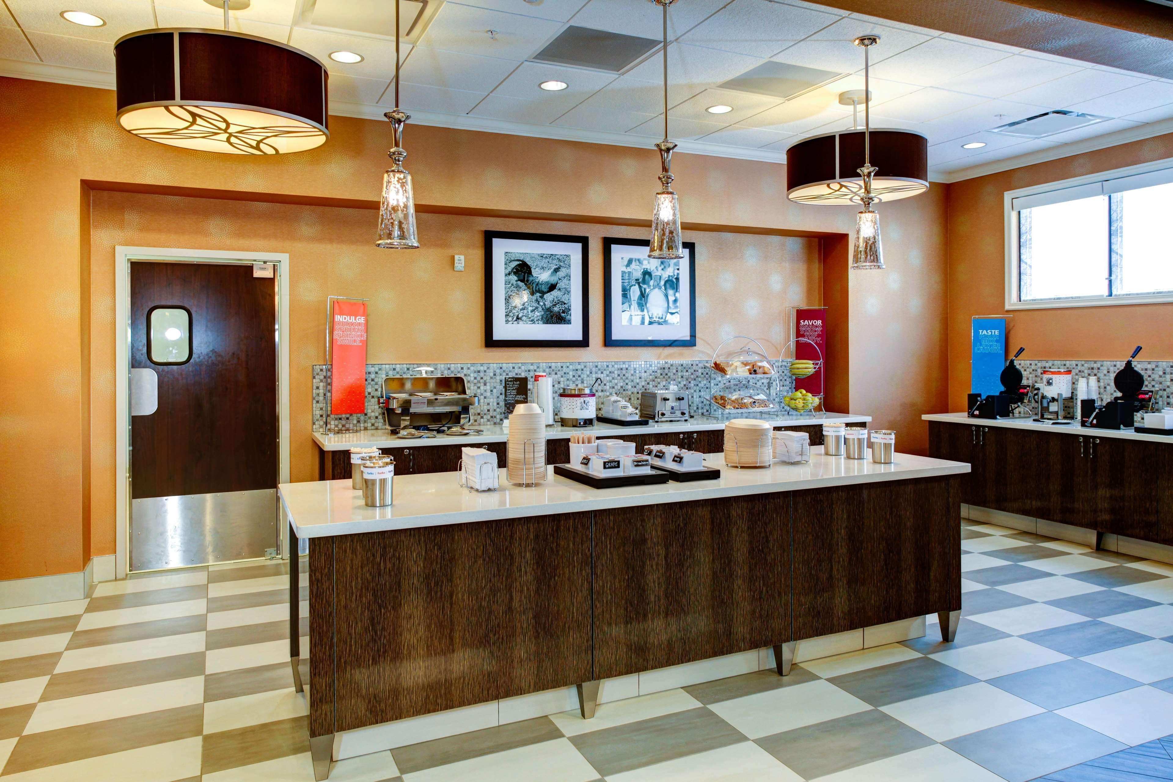 Hampton Inn And Suites Columbus, Ms Exterior foto